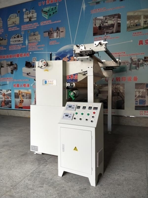 Plaat van karton of kunststof of glas 360-410V/50HZ Spanningsfilm lamineermachine met 6300*1550*1200mm totale afmeting