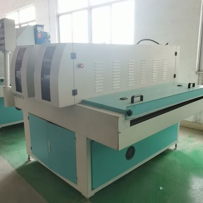 Efficiënte snelle energiebesparende twee lampen UV-hardmachine voor UV-coat borad plaat