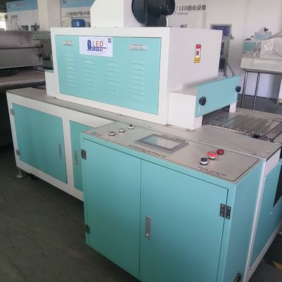 Industriële LED UV-hardmachine voor snel drogen en hard maken van oplosmiddel-gebaseerde coatings, inkt en lijm.