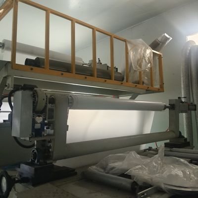 Automatische embossingpersmachine met aanpasbaar rollenpatroon, maximale embossingbreedte van 600 mm en maximale lineaire druk van 20 kN/m