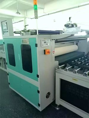 UV embossing en overdracht coating machine sleutel tot levendig drukken