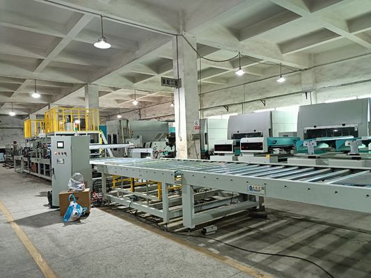 Innovatief ontwerp energiezuinige werking schroot coating line Extruded board