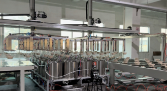 Productielijn voor hoogwaardige voedselveiligheid voor tafelgerei, bak en bak voor interne coating voor pulpvorming