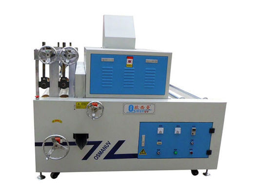 Het UVbedrijf van de de Drukmachine van de Deklaagmachine UV voor Vloer of Houten meubilair of Ambachten of Wallboard deklaag