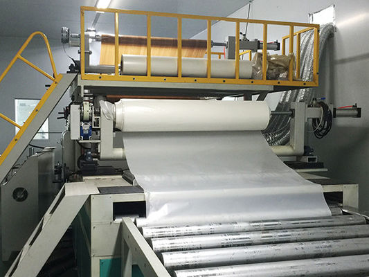 Automatische embossingpersmachine met aanpasbaar rollenpatroon, maximale embossingbreedte van 600 mm en maximale lineaire druk van 20 kN/m