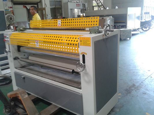 Hoogwaardige gordijncoatmachine met een coatingsdikte van 3-80 mm en een coatingsnauwkeurigheid van ±0,02 mm