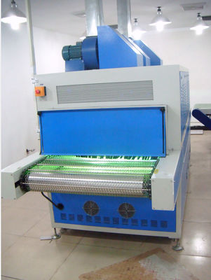Hoogwaardige UV-hardingsmachine voor het hoeden van het gebied 300 mm * 400 mm 3s / tijd Kleine afmetingen