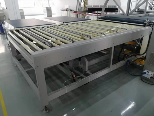 Servomotor aangedreven transportbandmachine met PLC-besturingscapaciteit 50 kg/h