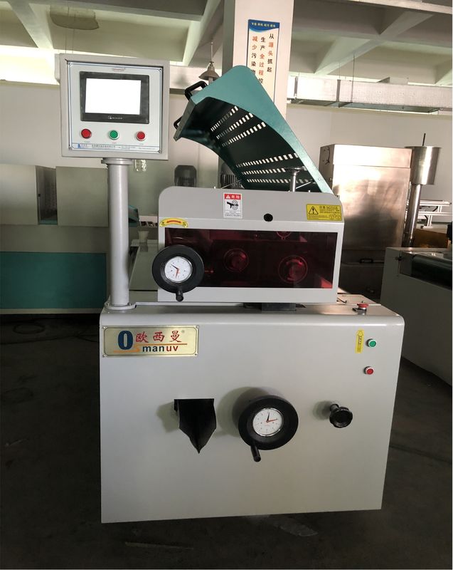 Betrouwbare rolcoatingsmachine met een hoge productiecapaciteit met een snelheid van 0-20 M/min en een luchtdruk van 0,4 - 0,6 Mpa
