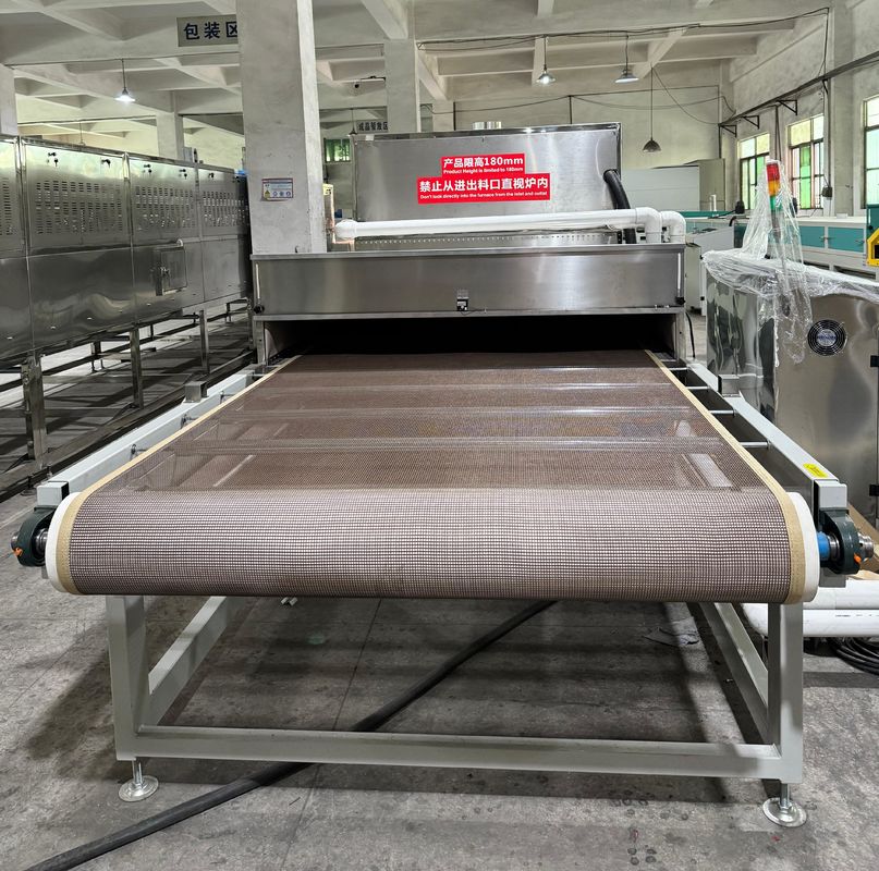 Precision Multi‑Zone Microwave Dryer with Real‑Time Moisture Feedback for High‑Quality Pulp Molding