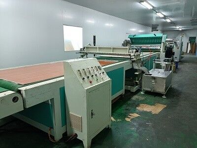 2000 kg totaal machinegewicht Gordijncoatingmachine voor grootschalige productie