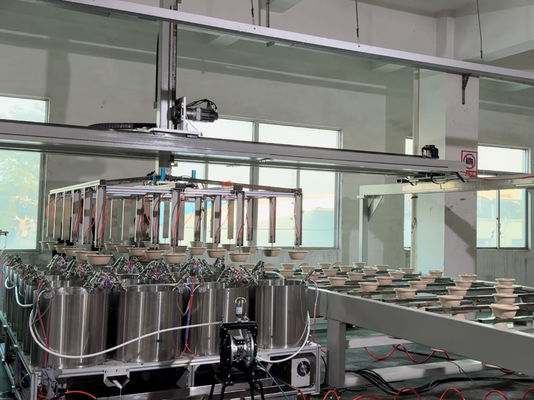 Lange levensduur High Speed Robots Assembly Pulp Molding Coating Machine 24 Station Voor Pulp Molded Product